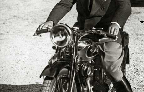 Benito Mussolini in sella alla Bianchi, circa 1938